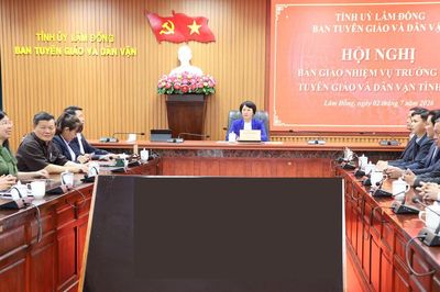 Lâm Đồng bàn giao nhiệm vụ Trưởng Ban Tuyên giáo và Dân vận Tỉnh ủy
