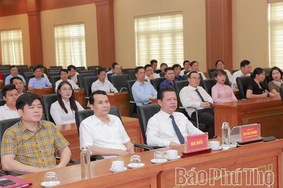 Đảng ủy UBND tỉnh thông tin thời sự, tập huấn nghiệp vụ tuyên giáo và dân vận