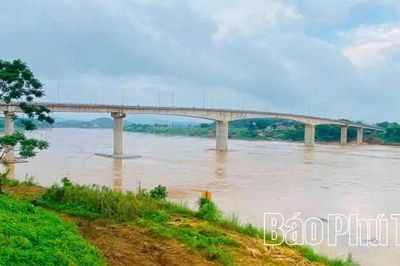 Tăng cường theo dõi, dự báo, cảnh báo thiên tai