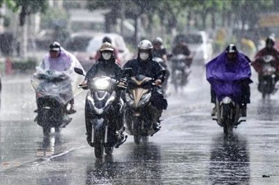 Thời tiết Hà Nội có mưa vừa, có nơi mưa to và dông