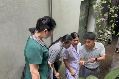 Viện vệ sinh dịch tễ Trung ương giám sát các chỉ số véc tơ truyền bệnh sốt xuất huyết Dengue tại tỉnh