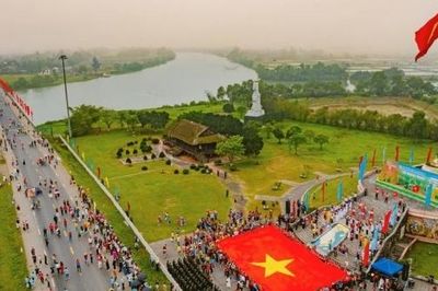 Quảng Trị: Bắn pháo hoa nổ tầm cao và tầm thấp trong đêm khai mạc Lễ hội Vì Hòa bình năm 2026
