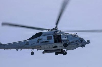 Trực thăng MH-60S Seahawk của Hải quân Mỹ rơi xuống biển Ả Rập