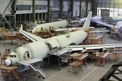 Nút thắt lớn đối với việc sản xuất máy bay Tu-214 được xác định