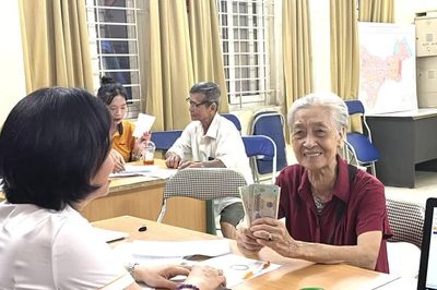 Khoảng 90% người hưởng lương hưu, trợ cấp bảo hiểm nhận qua tài khoản