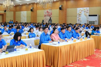 Quán triệt, triển khai Nghị quyết Đại hội MTTQ Việt Nam và Đại hội Công đoàn Việt Nam
