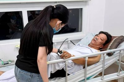 Nghệ sĩ Minh Hòa gặp biến chứng khi điều trị đột quỵ