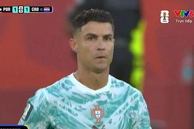 Ronaldo phá vỡ 'lời nguyền' sau 6 kỳ World Cup