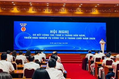 Thu ngân sách vượt 61% dự toán, ngành thuế tăng tốc về đích