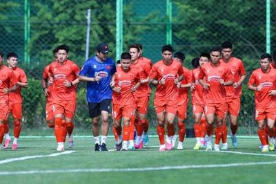 Đội tuyển Việt Nam hứng khởi bước vào đợt tập huấn tại Hàn Quốc