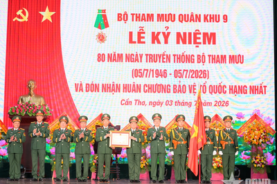 Kỷ niệm 80 năm Ngày truyền thống Bộ Tham mưu Quân khu 9 và đón nhận Huân chương Bảo vệ Tổ quốc hạng Nhất