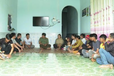 Ngày về của những người con buôn làng trót nghe xúi giục vượt biên trái phép