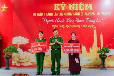 Nghĩa cử đẹp của Trưởng Công an xã