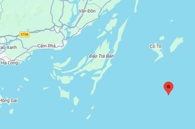 Chìm tàu cá trên Vịnh Bắc Bộ, 2 thuyền viên mất tích