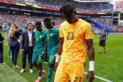 'Địa ngục' chờ đón tuyển Senegal trong ngày rời World Cup trở về nhà