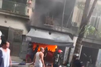 Nhân chứng kể lại thời điểm lửa cháy ngùn ngụt sau tiếng nổ trong ngôi nhà ở Hà Nội