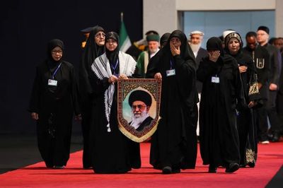Tang lễ Đại giáo chủ Ali Khamenei: 7 ngày quốc tang, 90 quốc gia tham dự và các thông điệp ngầm của Iran