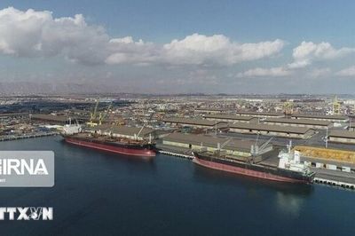 Iran đưa ra yêu cầu mới đối với tàu thuyền qua eo biển Hormuz