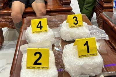 Khởi tố 3 đối tượng mua bán, vận chuyển 7 kg ma túy