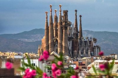 Vương cung thánh đường Sagrada Família: Trăm năm đối thoại giữa di sản đô thị và hành trì đức tin