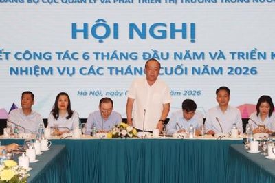 Tăng tốc hoàn thiện thể chế, phát triển mạnh thị trường trong nước