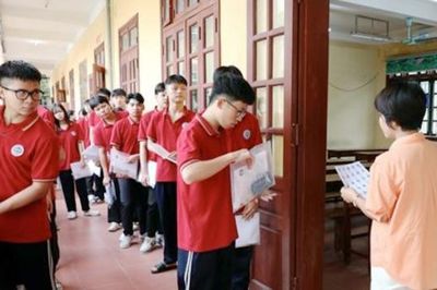 Bộ Giáo dục và Đào tạo kiểm tra, làm rõ kết quả thi môn Toán tại tỉnh Tuyên Quang
