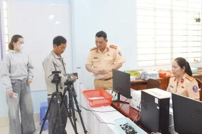Đồng Tháp: Chuyển Bộ phận Tiếp nhận và Trả kết quả cấp, đổi Giấy phép lái xe về Phòng Cảnh sát giao thông