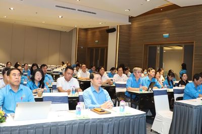 Hội nghị toàn quốc nghiên cứu, học tập, quán triệt Nghị quyết Đại hội Mặt trận và Công đoàn Việt Nam