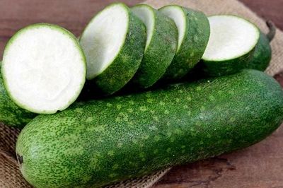 Người cao tuổi cần nhớ '3 không, 2 nên' bảo vệ sức khỏe mùa nắng nóng