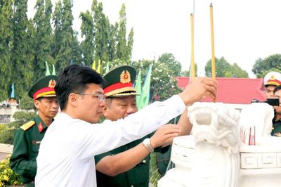 Quyết tâm tìm lại tên cho những người đã hiến dâng tuổi xuân cho Tổ quốc