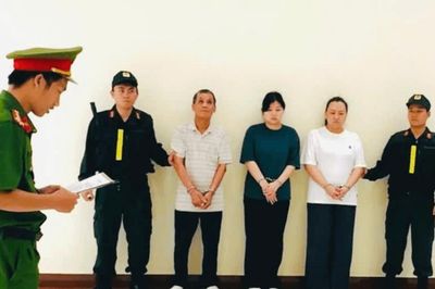 TP. Hồ Chí Minh: Khởi tố nhóm đối tượng làm giả hồ sơ trúng thầu thiết bị điện hơn 89 tỷ đồng