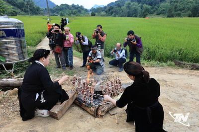 Tiếp thêm động lực cho sáng tạo văn học nghệ thuật