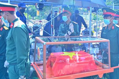 Cà Mau: Lấy mẫu sinh phẩm xác định danh tính 263 liệt sĩ chưa xác định được thông tin