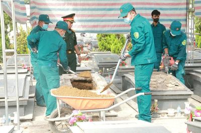 Kỷ vật trong lòng đất kỳ vọng xác định danh tính cho liệt sĩ chưa xác định thông tin