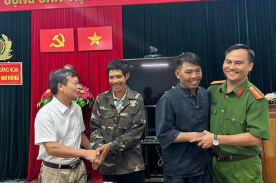 Quảng Ngãi: Chuyện giải cứu người đàn ông đi lạc mang theo hơn 1,2 tỷ đồng ở Tu Mơ Rông