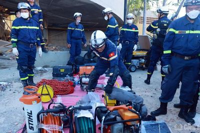 Đoàn cứu nạn, cứu hộ Việt Nam 'chạy đua' cùng thời gian tại Venezuela