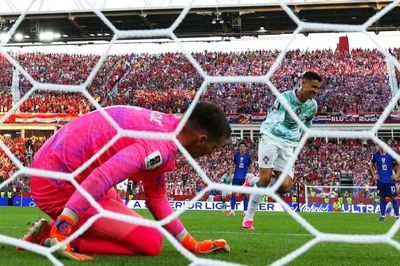 Ronaldo phá dớp, Bồ Đào Nha thắng kịch tính Croatia
