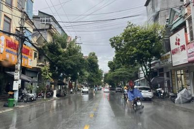 Thời tiết các khu vực trong tỉnh ngày 4/7 có mưa rào và dông, ngày trời nắng gián đoạn
