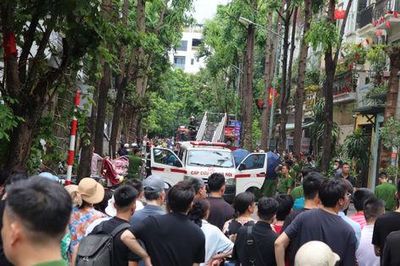 Hỏa hoạn nghiêm trọng tại khu đô thị Văn Phú, phường Kiến Hưng