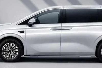 Cạnh tranh Mitsubishi Xpander, MPV 7 chỗ giá 661 triệu đồng siêu dài rộng, trang bị cửa lùa điện, hệ truyền động hybrid, di chuyển lên tới 1.100 km