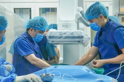 Người phụ nữ 68 tuổi bị đột quỵ 2 lần trong chưa đầy 24 giờ vì cục máu đông 'đổi hướng'