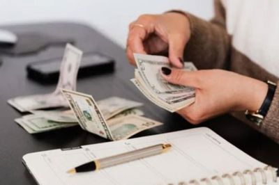 Thất nghiệp mới thấy: Cắt ngay 3 khoản chi này mới giữ được tiền trong túi