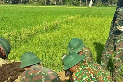 Phát hiện hài cốt liệt sĩ cùng nhiều di vật khi giải phóng mặt bằng thi công sân bay