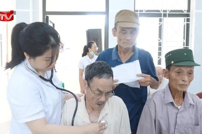 Hơn 500 người có công và thân nhân được quan tâm chăm sóc sức khỏe tại xã Quốc Oai