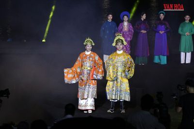 Kể câu chuyện áo dài bằng nghệ thuật bên dòng sông Hương