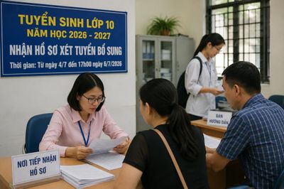 Hà Nội nhận hồ sơ tuyển bổ sung lớp 10 từ hôm nay: Phụ huynh cần chuẩn bị gì?