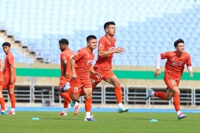Đội tuyển Việt Nam rà soát lực lượng trước trận đấu tập đầu tiên tại Hàn Quốc