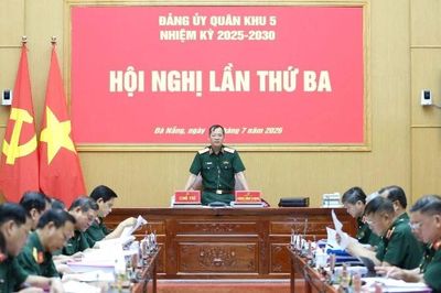 Quân khu 5 tổ chức Hội nghị quán triệt kết luận của Quân ủy Trung ương về lãnh đạo thực hiện nhiệm vụ quân sự, quốc phòng