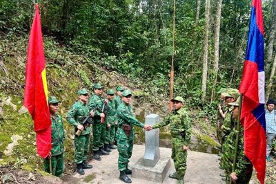 Đẩy mạnh hoạt động đối ngoại, xây dựng biên cương hòa bình, hữu nghị