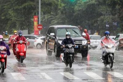 Thời tiết ngày 4/7: Bắc Bộ, Trung Bộ có mưa lớn
